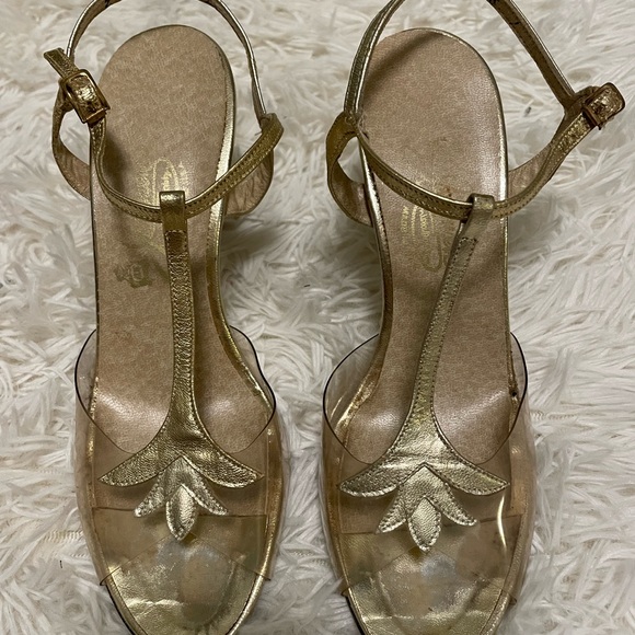 Vintage gold heeled shoes - Picture 3 of 11